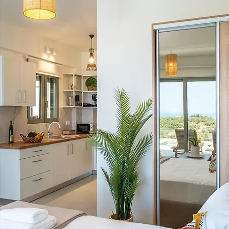 Evora Suites Hania Room photo